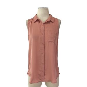 Forever 21- Pink Sleeveless Lightweight Button Down Top Size Medium.